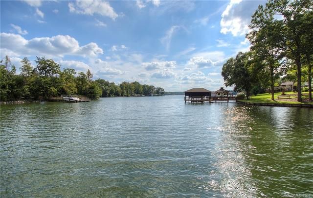 Amazing lake views from 3BR waterfront home. | Waterfront homes .