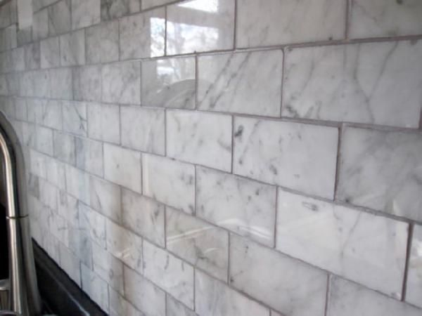 Backsplashes For Kitchens | Marble subway tiles, Carrara marble .
