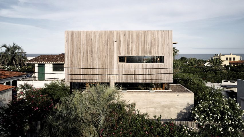 Alejandro Sticotti's Uruguay home teams weathered wood and concre