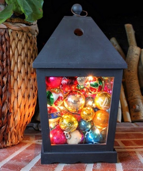 How To Use Christmas Ornaments In Home Decor: 28 Ideas - DigsDi