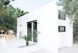 Minimalist All-White Vacation Home In Greece - DigsDi