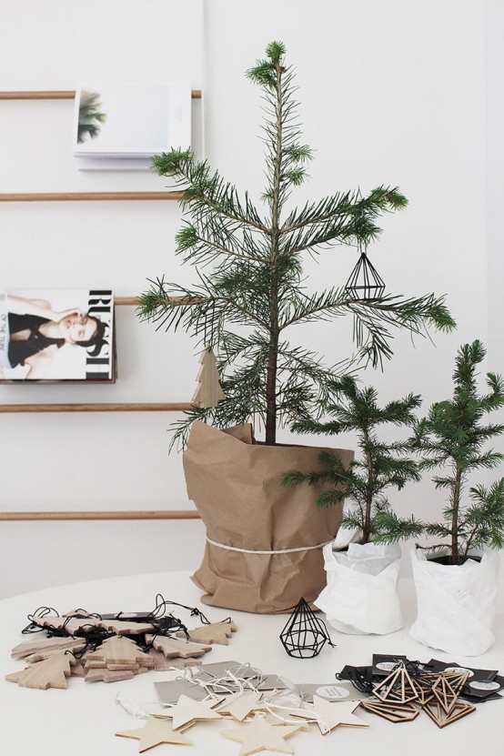 22 Minimalist And Modern Christmas Tree Décor Ideas - DigsDi