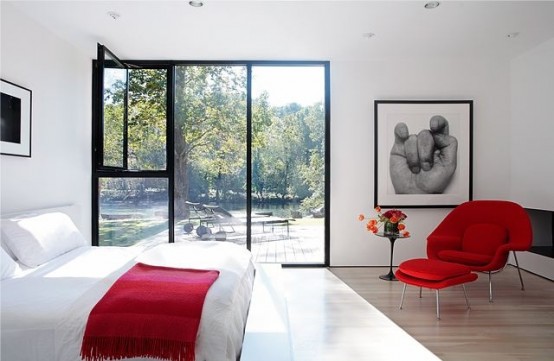 Red Accents In Bedrooms – 34 Stylish Ideas - DigsDi