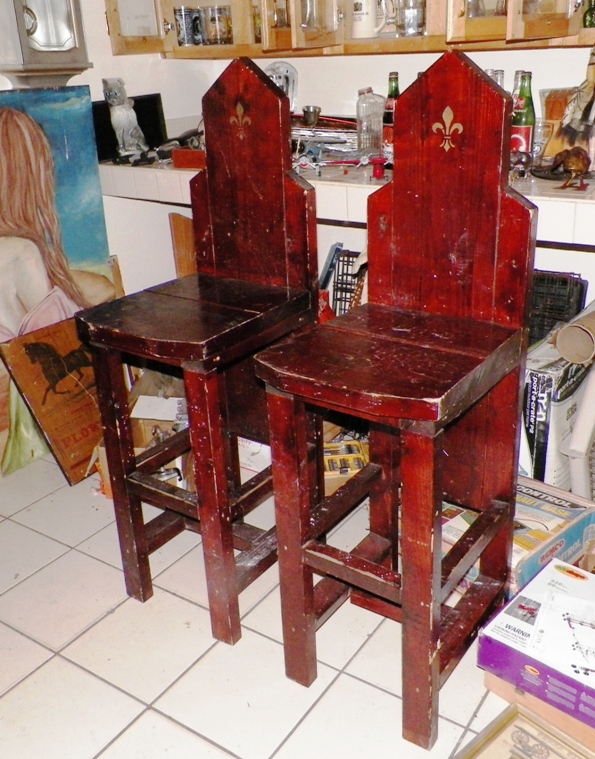 WHAT ARE THESE CHAIRS? STOOLS? / RELIGIOUS? GOTHIC? | Antiques Boa