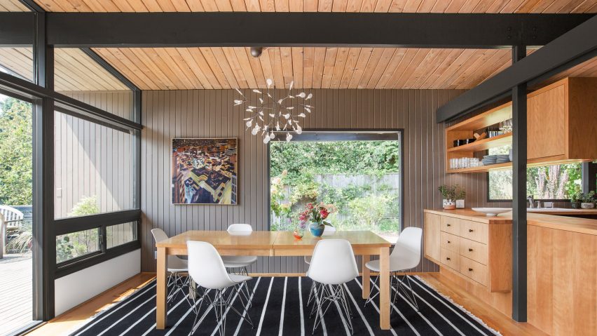 Mid-century home in Seattle undergoes sensitive restoration by SH