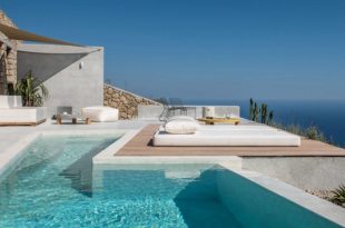 Santorini Holiday Home Inspired With Minimalist Interiors - DigsDi