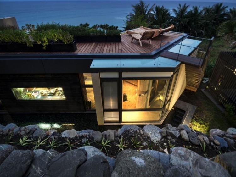 Seaside Taiwanese Home With Local Organic Elements - DigsDi