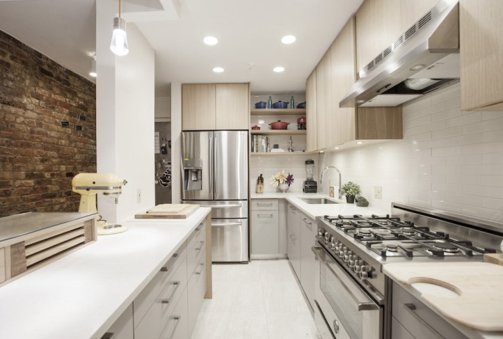 Commercial-Style Kitchens on Hi