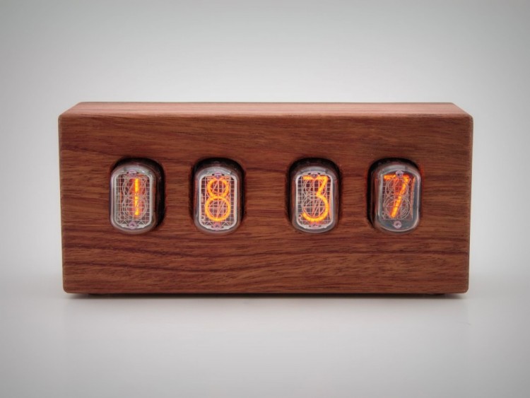 Steampunk Nixie Clock That Requires Little Power - DigsDi