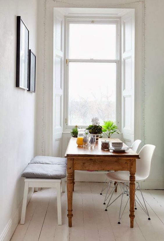 25 Ways To Match An Antique Table And Modern Chairs - DigsDi