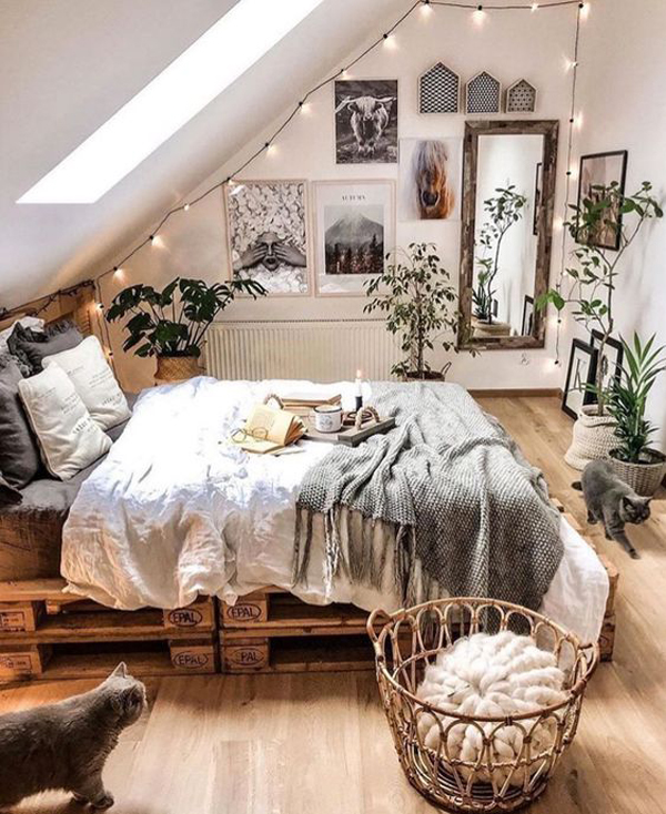 Loft bohemian bedroom with wooden element