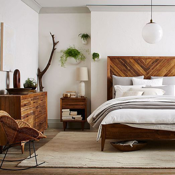 Bedroom design made from reclaimed wood