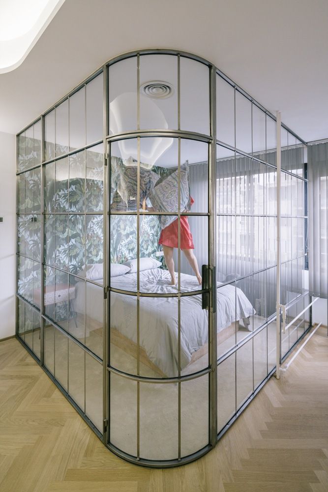 Apartment Glass Walls Enhancing Your Living Space with Modern Glass Partitions