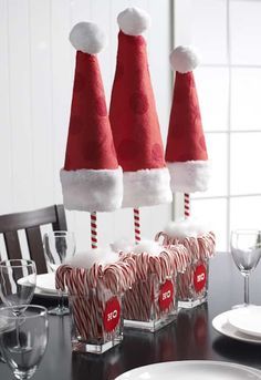 Awesome Holiday Centerpiece Stunning Festive Table Decor for Your Holiday Gathering