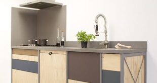 Constructive Kitchen With Industrial