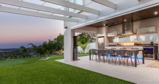 Electrolux Modern Outdoor Kitchen