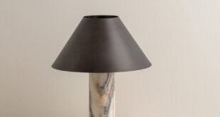 Focal Point Lamp