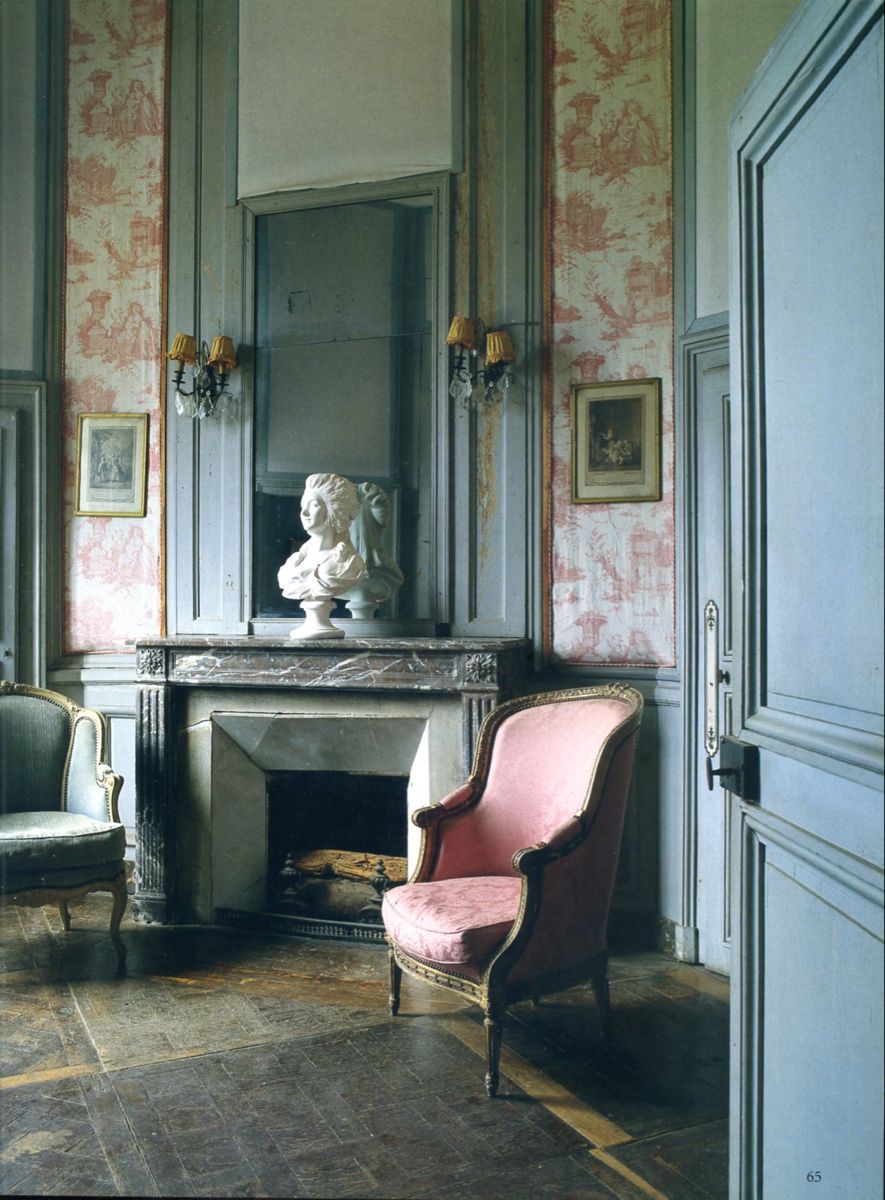 French Chateau Modern Furniture Modern Elegance: The Beauty of French Chateau Style Furniture