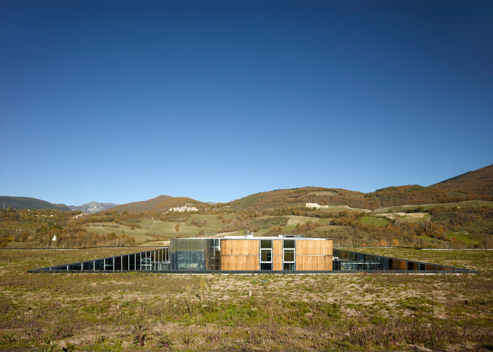 Glazed Facade House Stunning Modern Home with Glass Exterior Windows and Doors