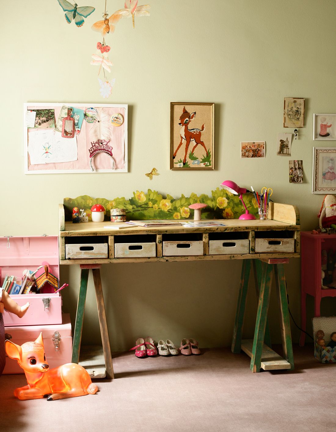 Kids Desks Creative Fun and Functional Ways to Design a Homework Space for Children