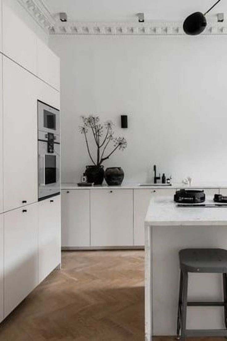 Minimal Black And White Kitchen Sleek Monochrome Kitchen Design Ideas for a Modern Look