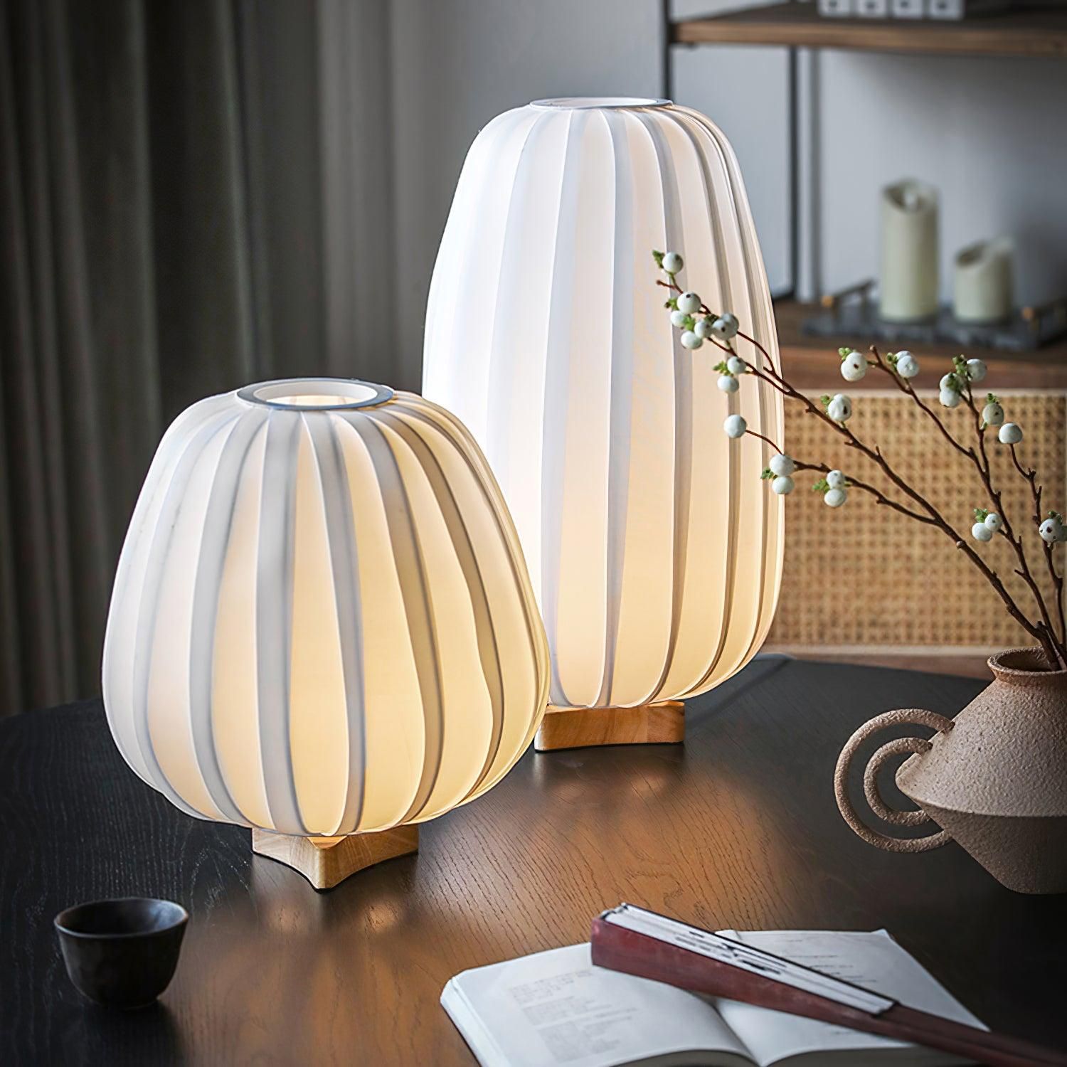 Minimalist Table Lamp Sleek and Stylish Lighting Option for Your Home