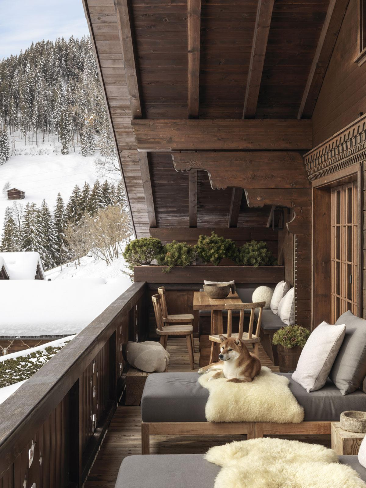 Modern Alps Chalet Luxurious Mountain Retreat in the Heart of the Alps