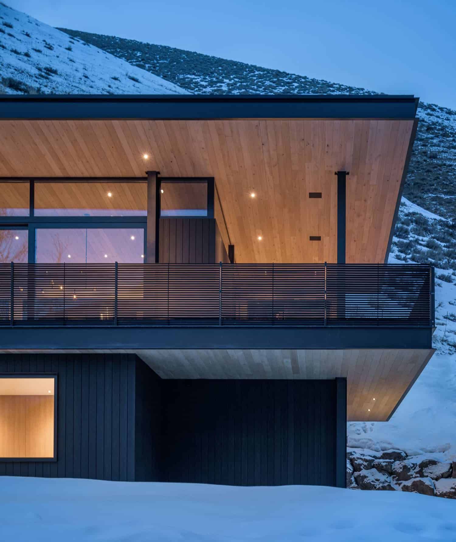 Modern Mountain House Stylish Retreat Nestled Amongst the Peaks