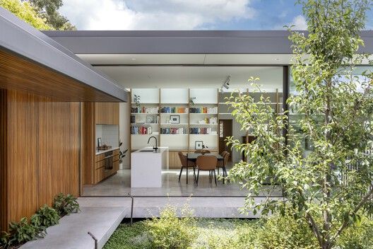 Modern Pear Tree House Stunning Abode with an Abundance of Natural Beauty and Contemporary Design