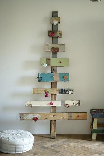 Recycled Wooden X Mas Trees Unique Sustainable Christmas Decor: Reclaimed Wood Trees for a Festive Home