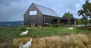 Rustic Passive House Barnd