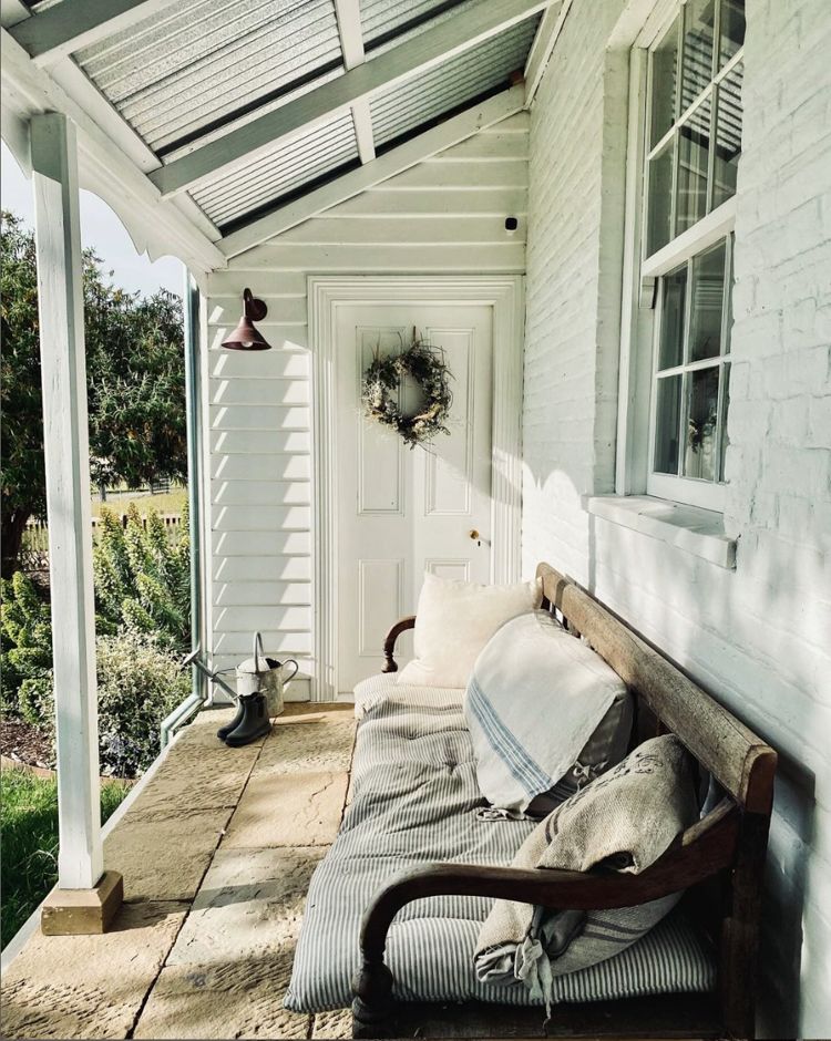 Scandinavian Porch Designs “Minimalist Outdoor Living: Embracing Nordic-Inspired Porch Style”