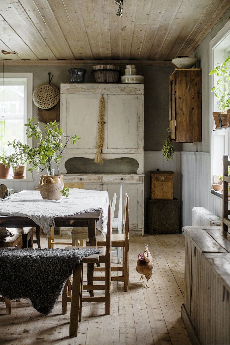 Scandinavian Rustic Home Design Inspiration